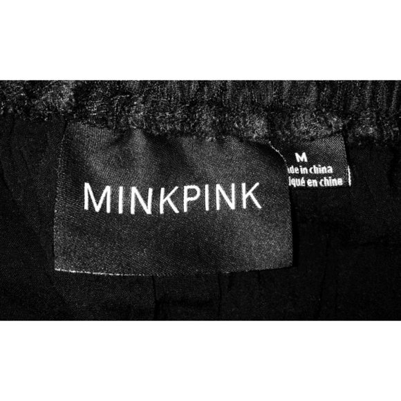 MINKPINK The Days You Feel Alive Lace Crochet Crossover Draped Layered Shorts M - Picture 5 of 7